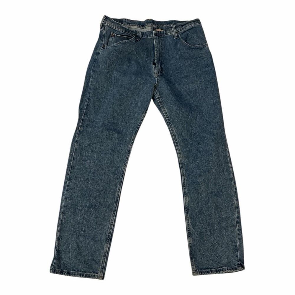 Wrangler Men's Size 34x30 Medium Wash Blue Ankle Length Jeans